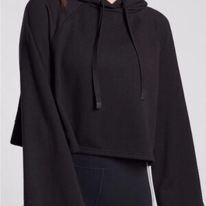 Athleta steady state crop